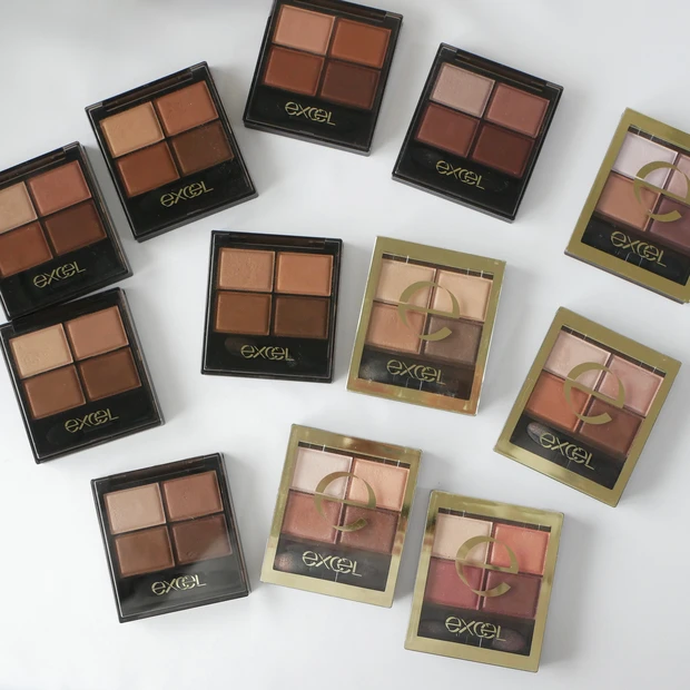 エクセル　スキニーリッチシャドウ N 新旧 比較