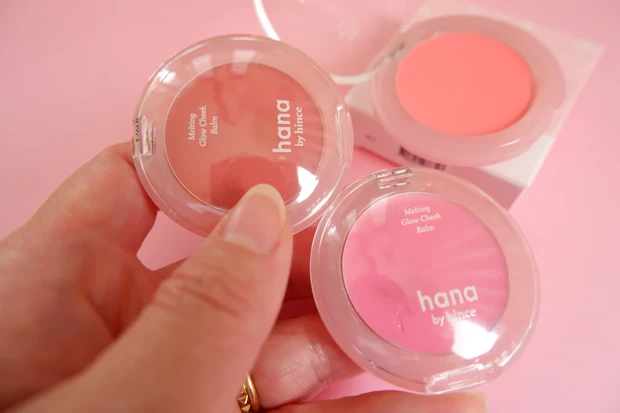 【大正解】プチプラで叶う！じゅわっと血色感＆ツヤ✨hana by hinceチークバーム_1
