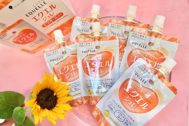 【女性に嬉しい成分が1袋に！オレンジ風味のゼリー飲料】エクエル ジュレ_1_1