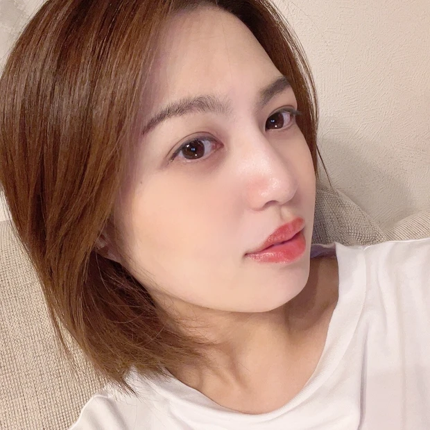 大注目で大人気の中国コスメ CATKIN（キャットキン）のキャットキン 浮生若夢シリーズ 天空リップティントグロス(落ちない× ティント× 色長持ち×マスクにつきにくい◎)_3_1