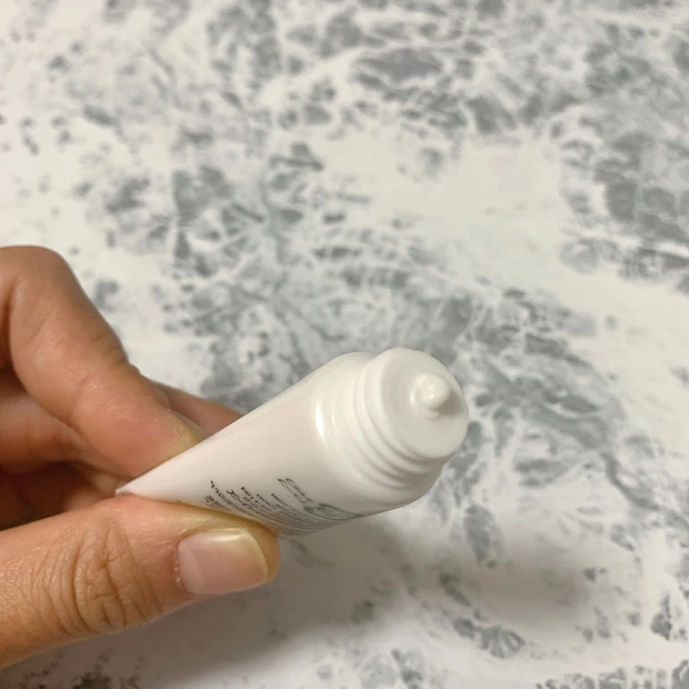 【キャンメイク新作】アイクリームとアイシャドウ下地の2つの役割★ 限定のアイクリームプライマー01_3