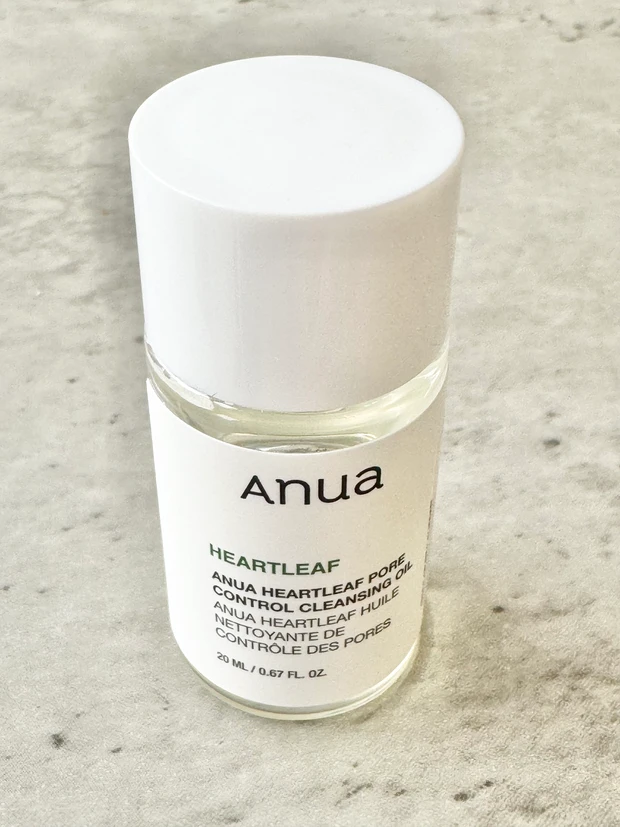 クレンジングオイル　メイク落とし　韓国コスメ　anua