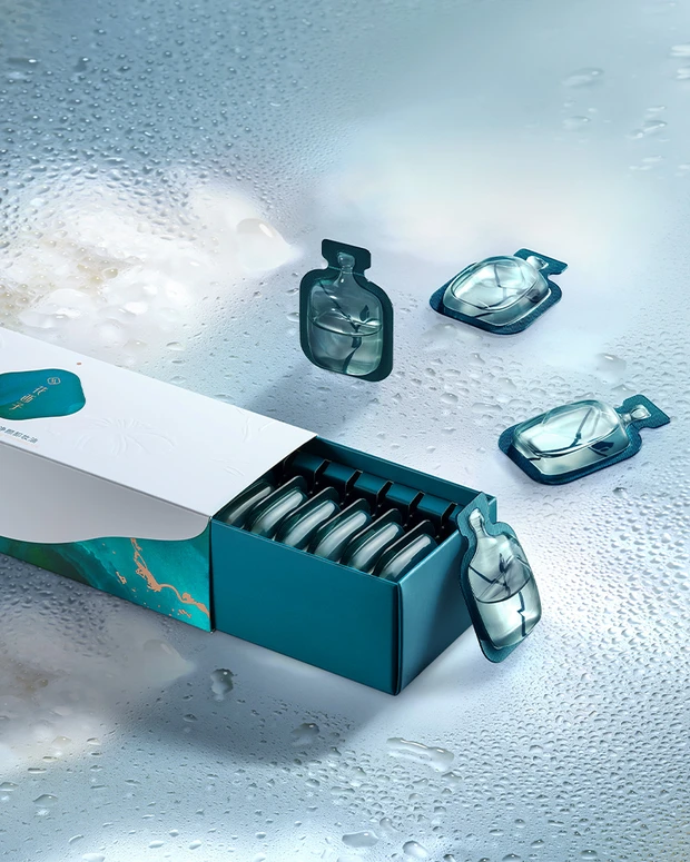 花萃浄顔クレンジングオイル(トラベルパック) 3mL×14個 ¥3080