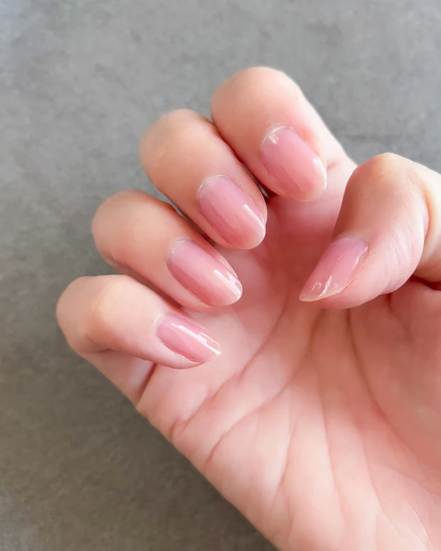 まさかの400円以下！透明感たっぷりで高見えな手もとに♡〈キャンメイク〉のプチプラネイル_2