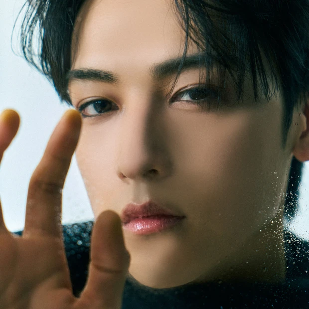 【KANONさん】「僕は、渋い大人になりたくて。少し背伸びしたときに香りをつけたい」〈STARGLOＷと香りの旅へvol.5〉