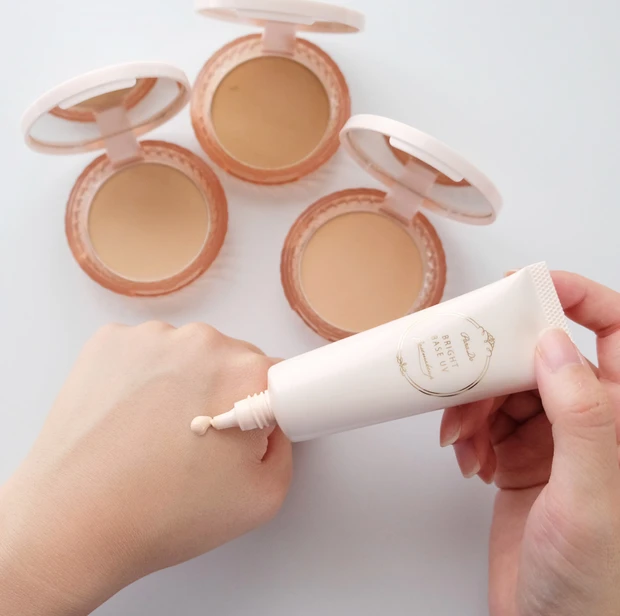 【セブン コスメ】パラドゥ パウダリィファンデーションex・パラドゥ ブライトベースUV