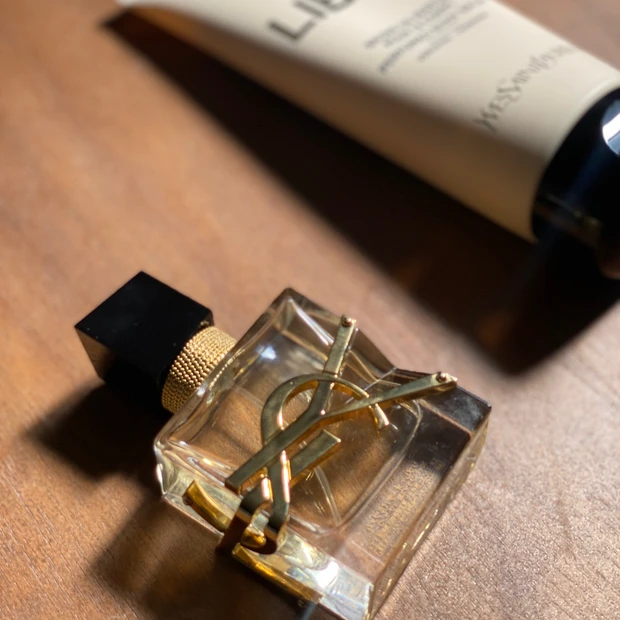 イヴ・サンローラン香水