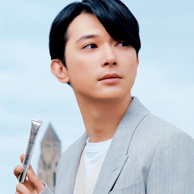 吉沢 亮 進化する美しさはカプチュール トータルとともに