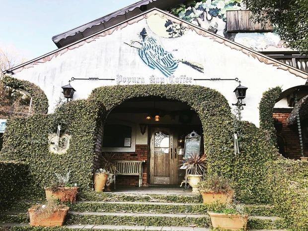 ASUKA　ひとリート　半日　リトリート　郊外　カフェ　パペルブルグ　八王子　外観