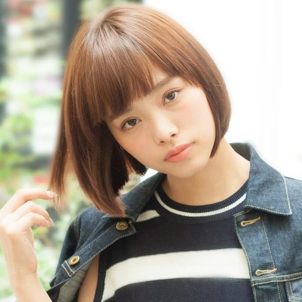 作り込みすぎないナチュラルさがかっこいい☆ シンプルなストレートボブ