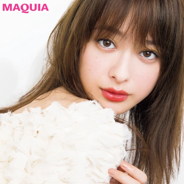 指でなじませてカジュアル使い！ 春らしい華やぎクラシックレッドLip