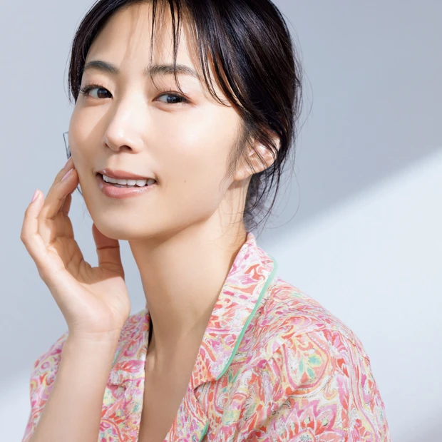 MEGUMIさんのモーニング美容ルーティン。炭酸泡洗顔、保湿、日焼け止め…