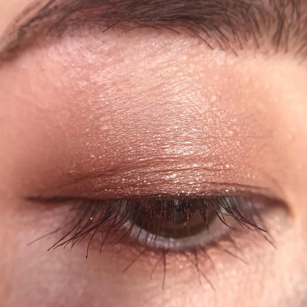 ベージュトーンアイシャドウ03アンティークベージュ