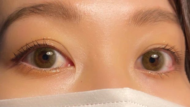 超自然。ナチュラルメイク30代からの大人女子も楽しめる【カラコン】で透け色っぽアイに。_4