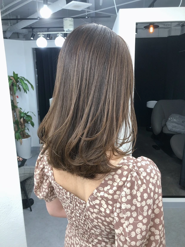 ミディアムレイヤーカット