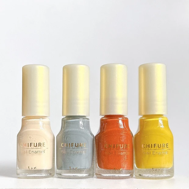 秋冬の手元を温かく彩る！今使いたい色が揃う「ちふれネイルエナメル」新色4色をご紹介！_2