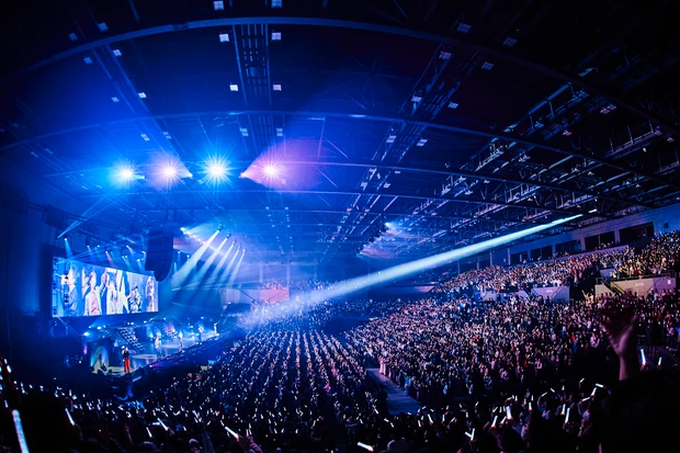 STARGLOW　スターグロウ　デビューショーケース　横浜BUNTAI　Star Wish　会場全景　RUI　ルイ　ADAM　アダム　GOICHI　ゴイチ　TAIKI　タイキ　KANON　カノン