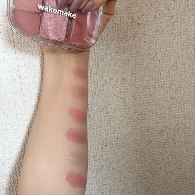 これひとつで上品な目元が完成♡色んな質のワントーンカラーで使い方自由自在！【WAKEMAKE ソフトシアーマルチパレット】_6_1