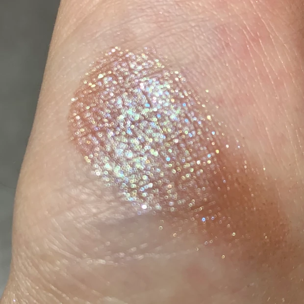 RMK インフィニシェイド シングル アイシャドウ 21インソムニア プラム スウォッチ