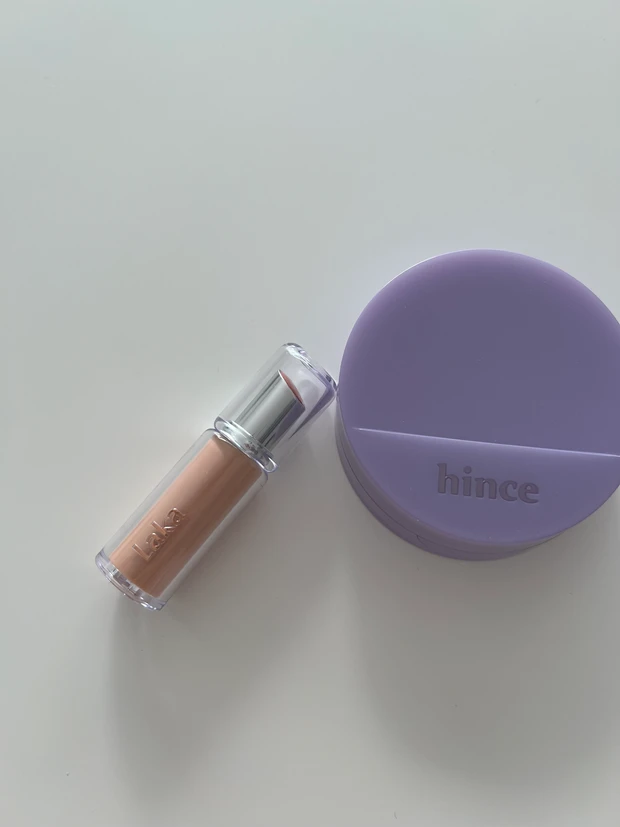 ラカ ラカ ボンディンググロウリップスティック 211