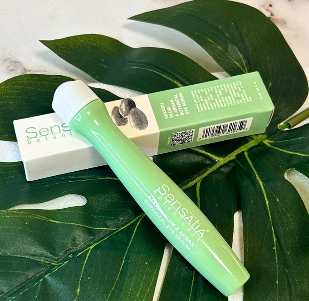 【自己紹介】マキアビューティーズのminaです！ スキンケアやツヤ肌などお任せください♪_1_1