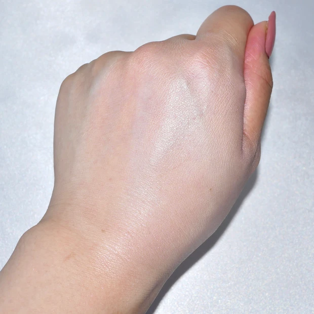 ByUR(バイユア) セラムフィット シャイニングトーンアップクリーム<化粧下地>