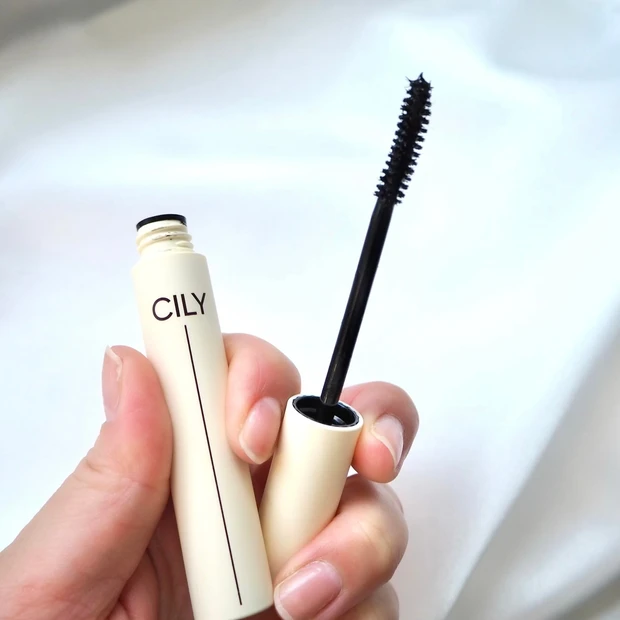 CILY(シリー)エバーラスティングマスカラ