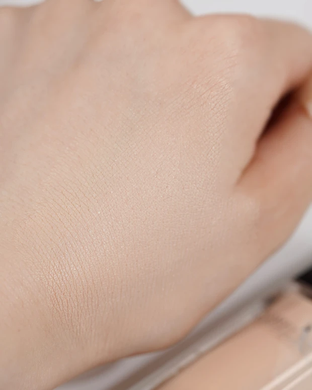 ディオール　コンシーラー　ベースメイク