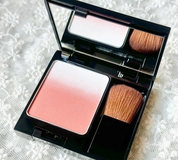 BA 3Dオアシス ブラッシュ 01 アマリリスコーラル