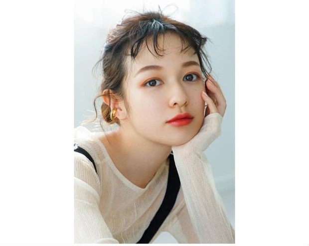 イヴ・サンローラン・ボーテ　Yves Saint Laurent　ルージュ ヴォリュプテ キャンディグレーズ　プロ　メイクテク