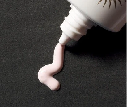 【ロングUVA対応日焼け止め】アネッサ デイセラム Nの剤の出方