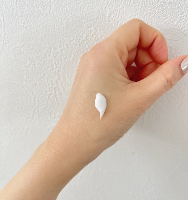 THE ANSWER 「コンプリートラメラミルク」テクスチャー