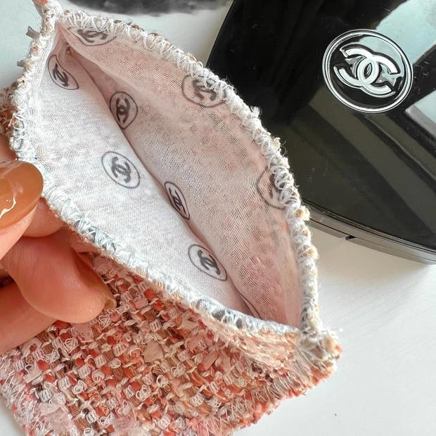 CHANEL シャネル アイシャドウ レキャトルオンブルツイード デパコス 4色パレット 春コスメ2022　限定コスメ