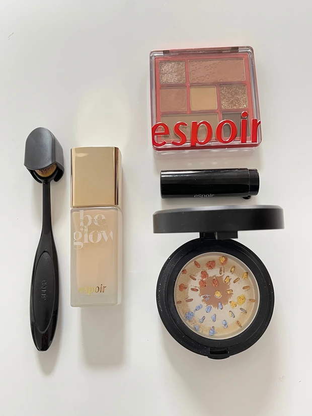 espoir　エスポア　韓国コスメ　ツヤ肌　ファンデーション　パウダー