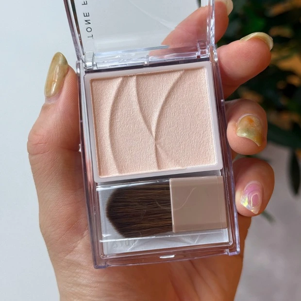 セザンヌ プチプラコスメ 愛用品 マキアインフルエンサー トーンフィルターハイライト