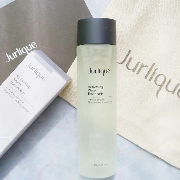 Jurliqueハイドレイティング ウォーターエッセンス＋。天然精油11種ブレンドの良い香り♪