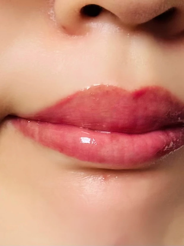 ファミュのル・ルージュ 901 アイコニックピンクの使用イメージ