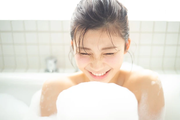【グラビアアイドル・女優 小倉優香のお風呂の入り方】Q 入浴剤は何を使ってる?
