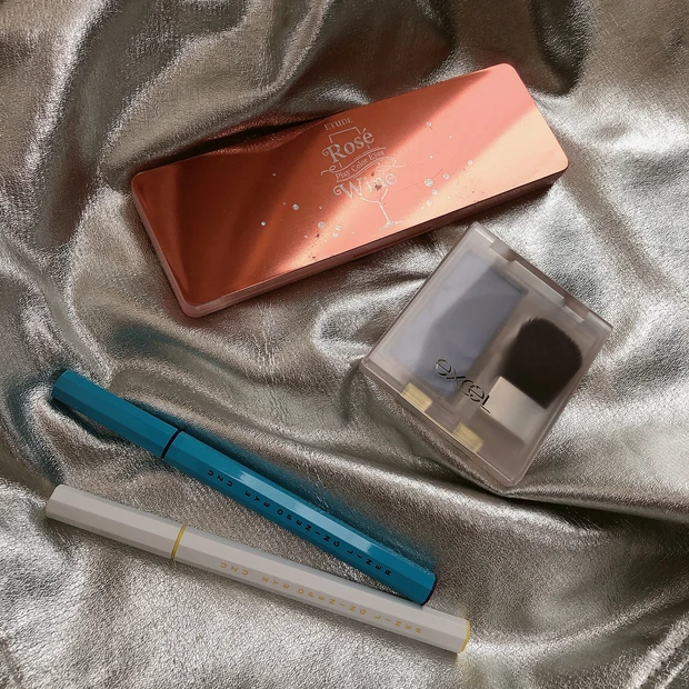 【夏メイク】いつものピンクメイクにブルーを足すだけ！簡単くらげメイク_2_1