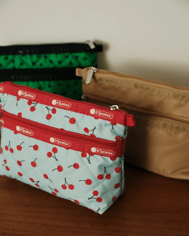 レスポートサックと神崎恵さんのコラボ 仕分けしやすいメイクポーチ「Perfect Cosme Pouch2」 デザイン