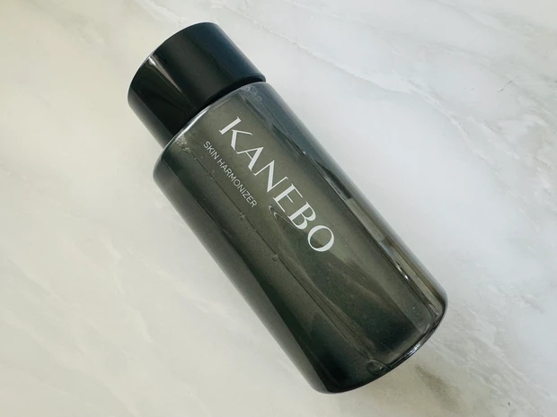 KANEBOのスキンハーモナイザー