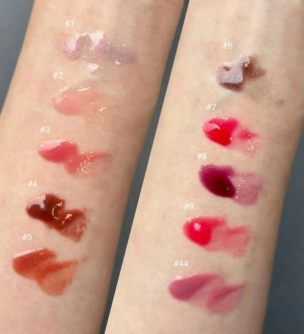 ラブシャイン グロスプランパーをスウォッチ