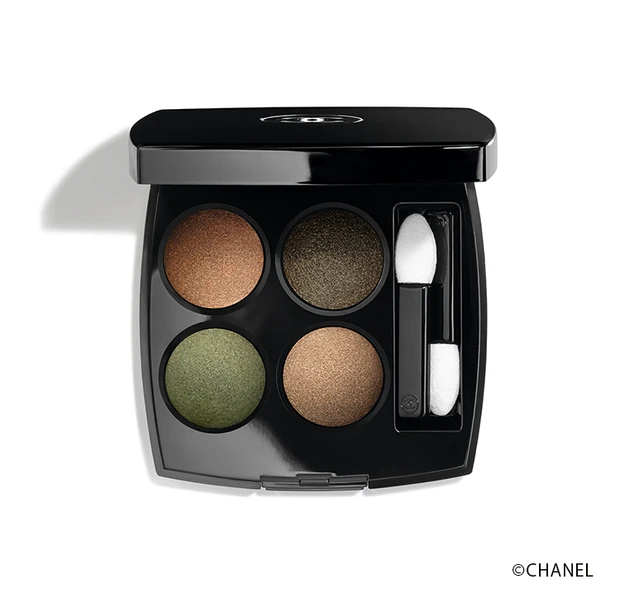 シャネル(CHANEL) レ キャトル オンブル 318 ブラーリー グリーン