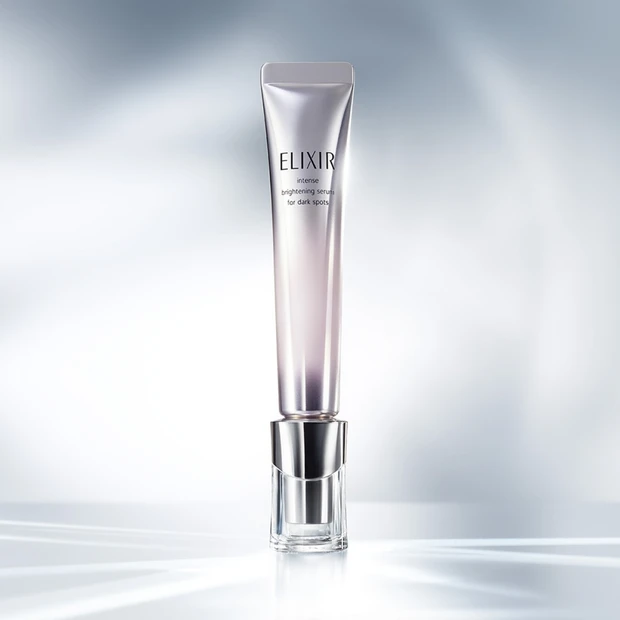 エリクシールの薬用美白美容液で、もっと「つや玉」輝く肌へ！