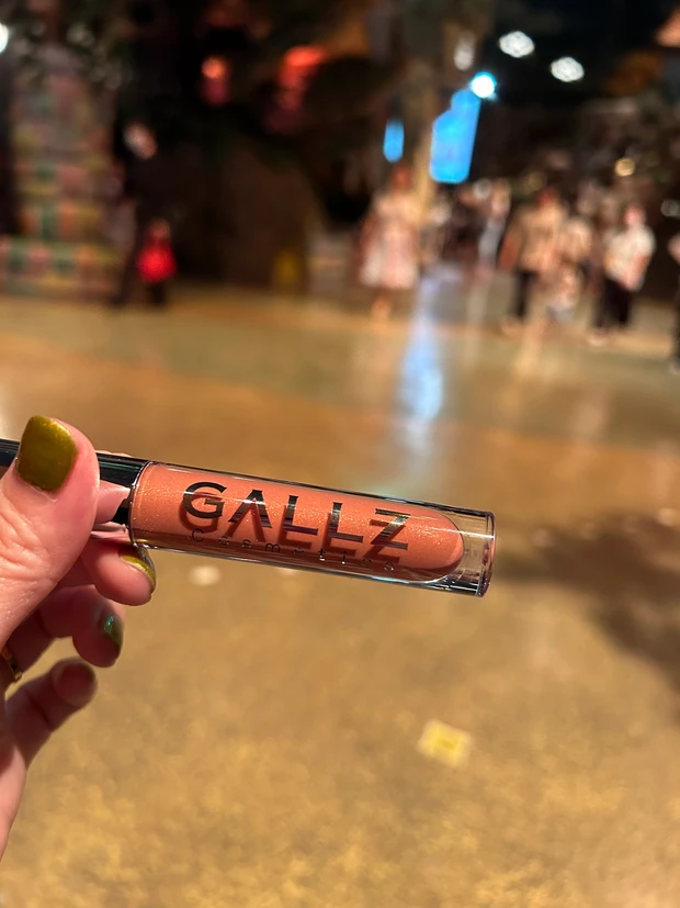 ラメ好き必見！付けるだけでテンション爆上げ【GALLZ Cosmetics】フラッシュ映えグロス_1