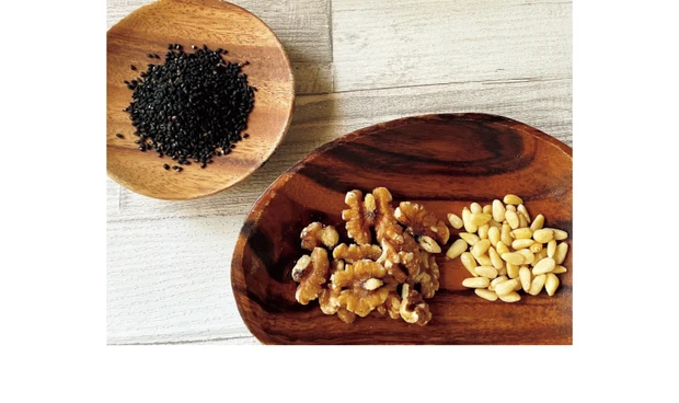 黒ごま、くるみ、松の実