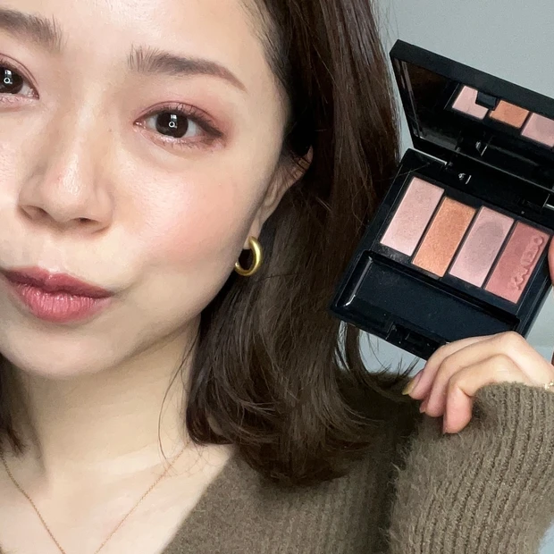 プレゼントにもおすすめ【KANEBO レイヤードカラーズアイシャドウ】人気色03のラセットブラウンで赤みデートメイク！▶︎アイメイク動画あり_3_2