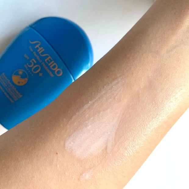 SHISEIDO ザ パーフェクト プロテクター 日焼け止め　紫外線対策　アウトドア