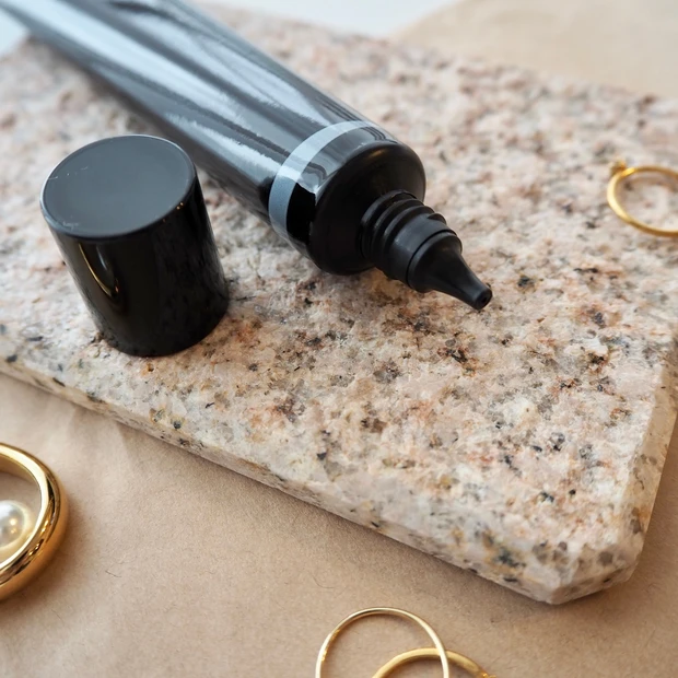 【2021.02.05本日発売】KANEBO新作ファンデーション［メルティフィールウェア］は美しい素肌のような自分色の光が巡るファンデーション！_11