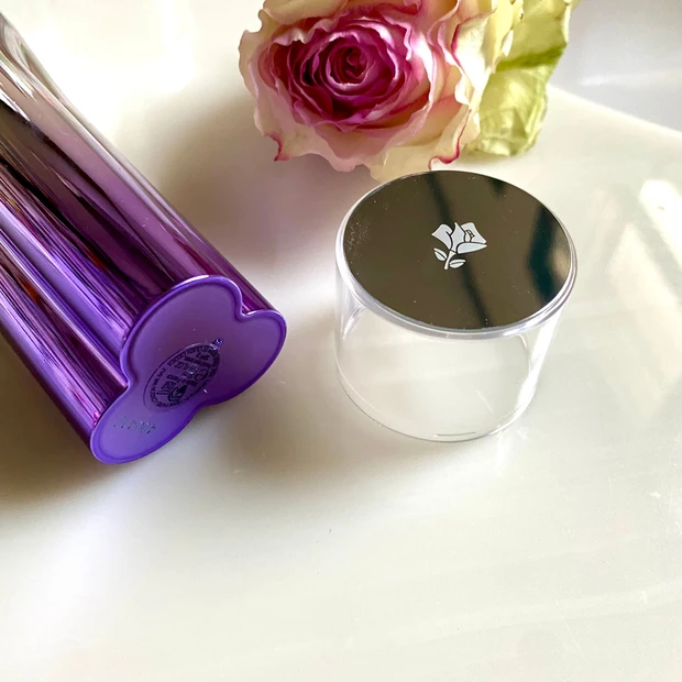 元旦に新発売。１プッシュで三ヶ所の穴から同時に出てくる美容液！レネルジー HCF トリプルセラム_3_2